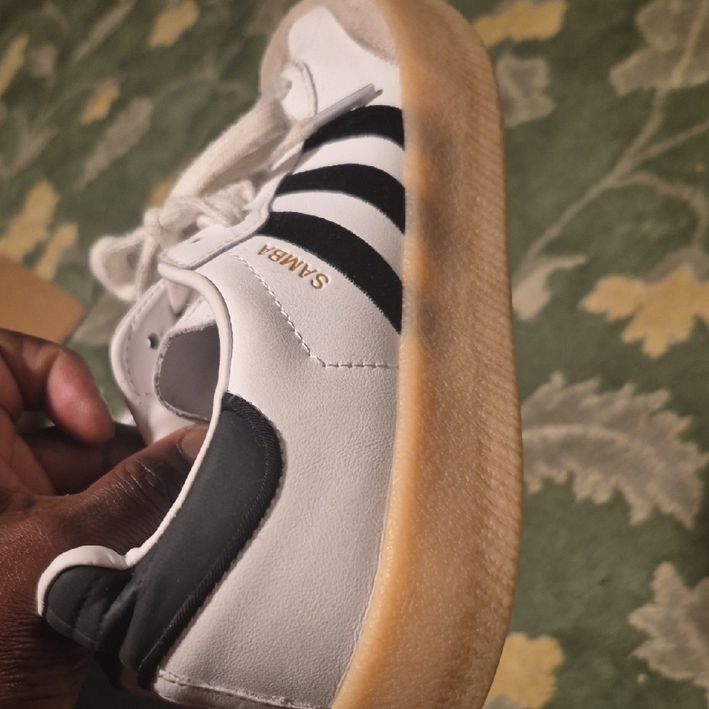 Men’s  8 or ladies 9 m adidas White and Black Retro sambas Sneakers men’s og